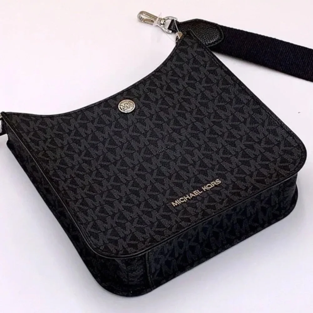 MICHAEL KORS Briley Small Logo Messenger Bag BLACK SIGNATURE COLOR